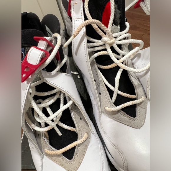 Jordan Retro 8 bugs bunny size 9 - Picture 3 of 5